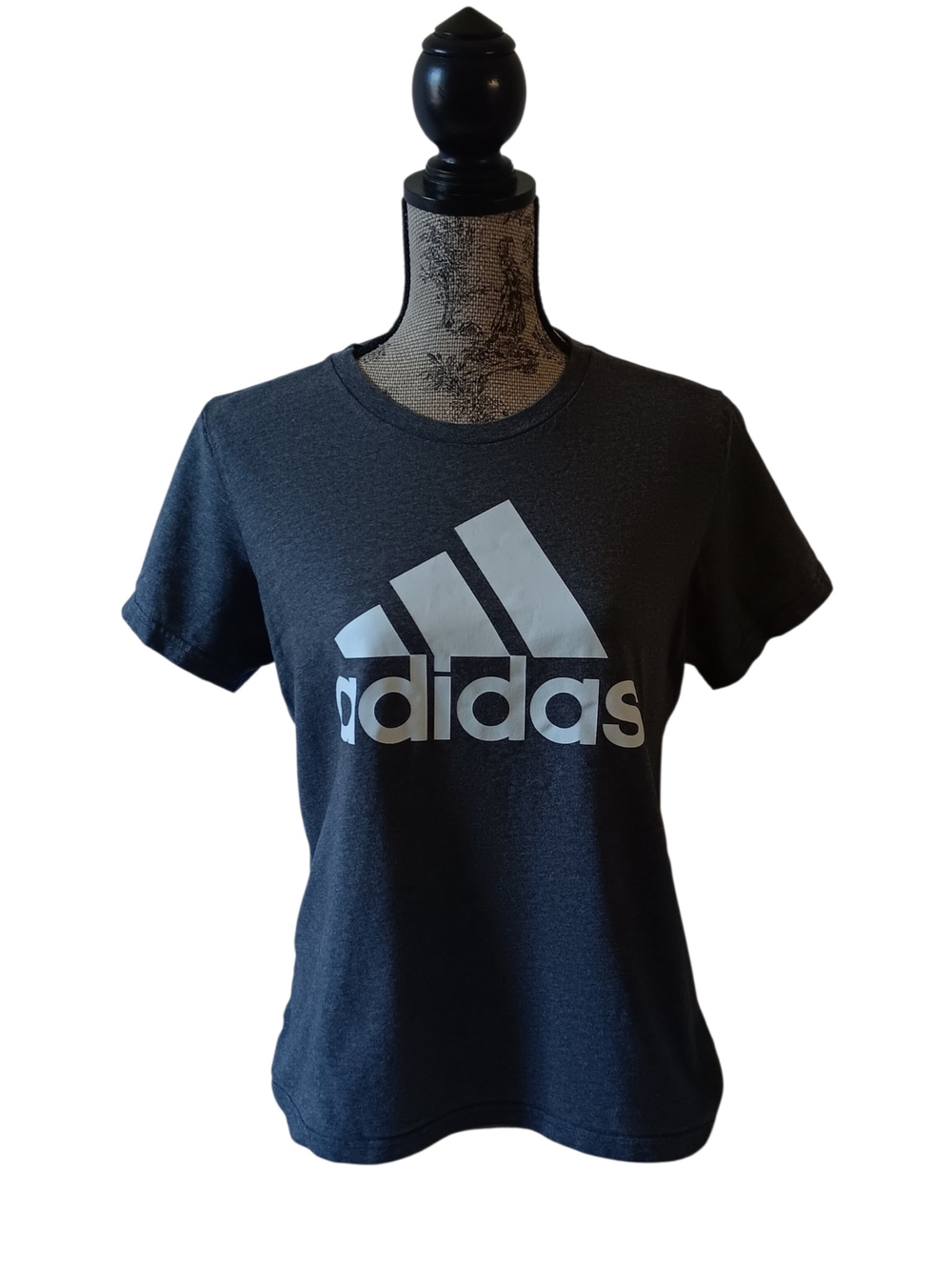This Adidas women's gray short-sleeve activewear t-shirt in size L
